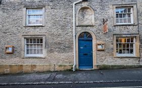 The Bell & Stuart House